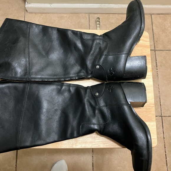 Patricia Nash Woman’s Wide Calf Black - Picture 6 of 16